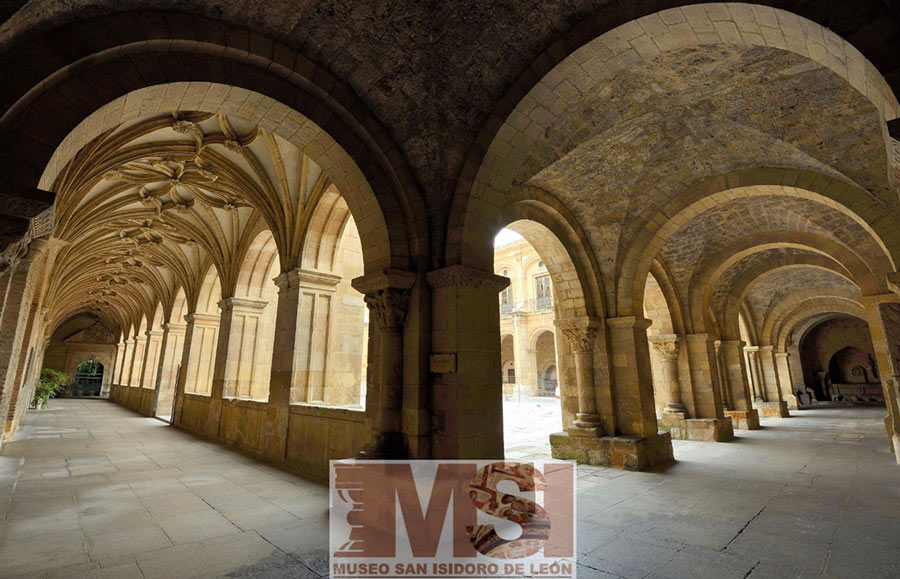 LE CLOÎTRE