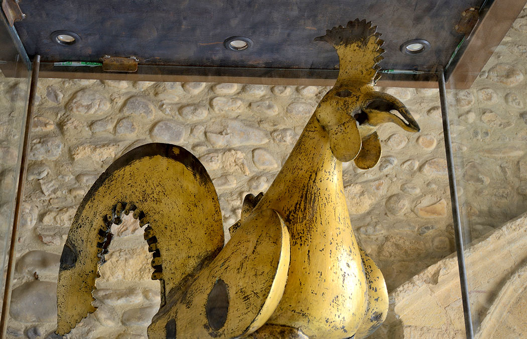 Le cloître - Le coq mediéval