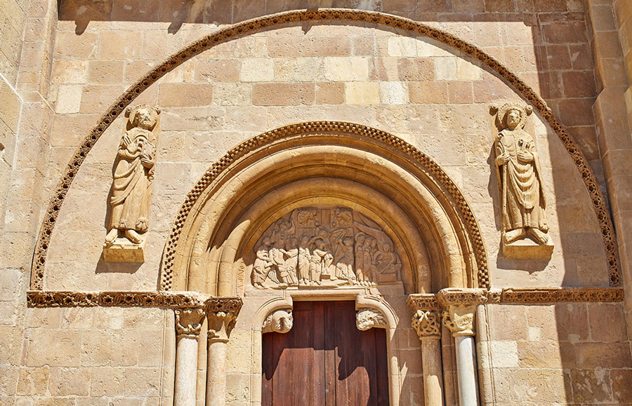 Royal Colegiate of Saint Isidoro Hotel - Frontage

